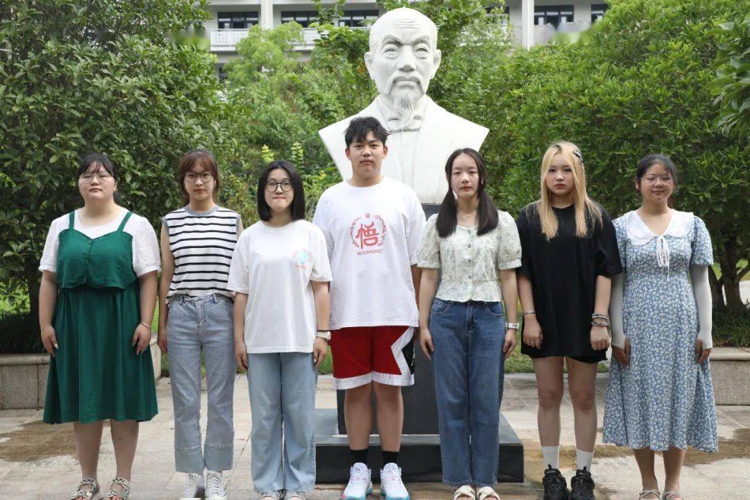 大丰教育辛勤耕耘结硕果七月飞歌传捷报