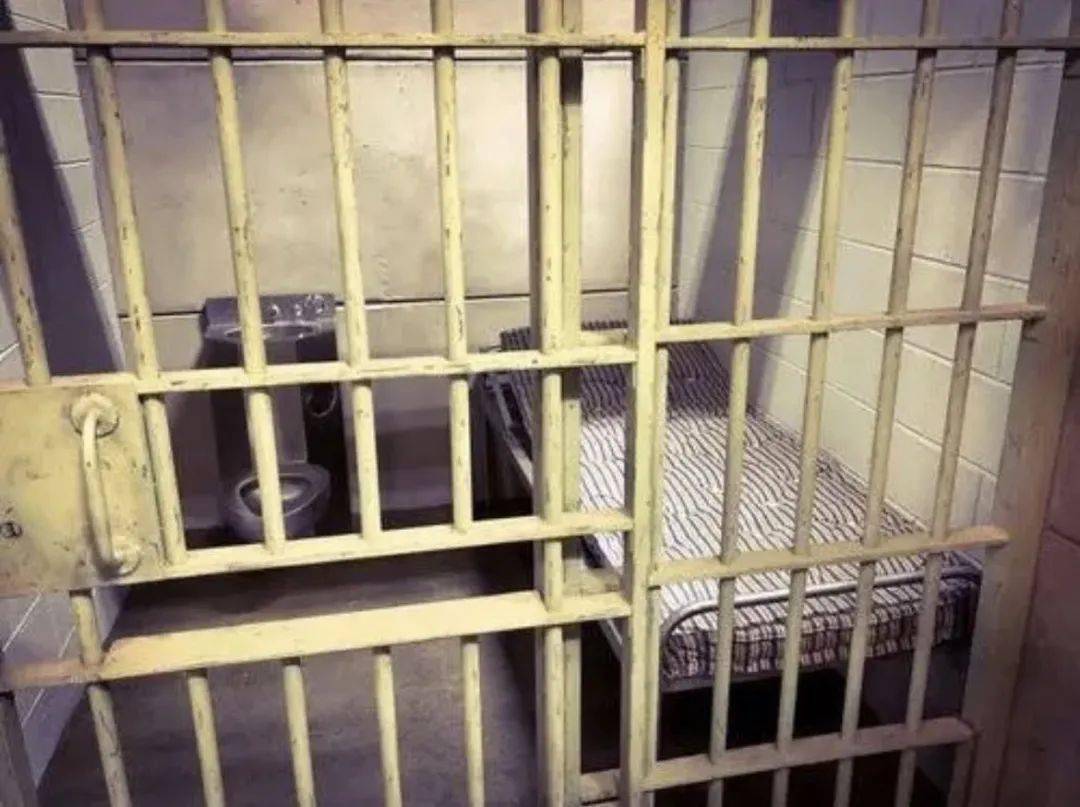 鲁美顶级豪华版宿舍大揭秘