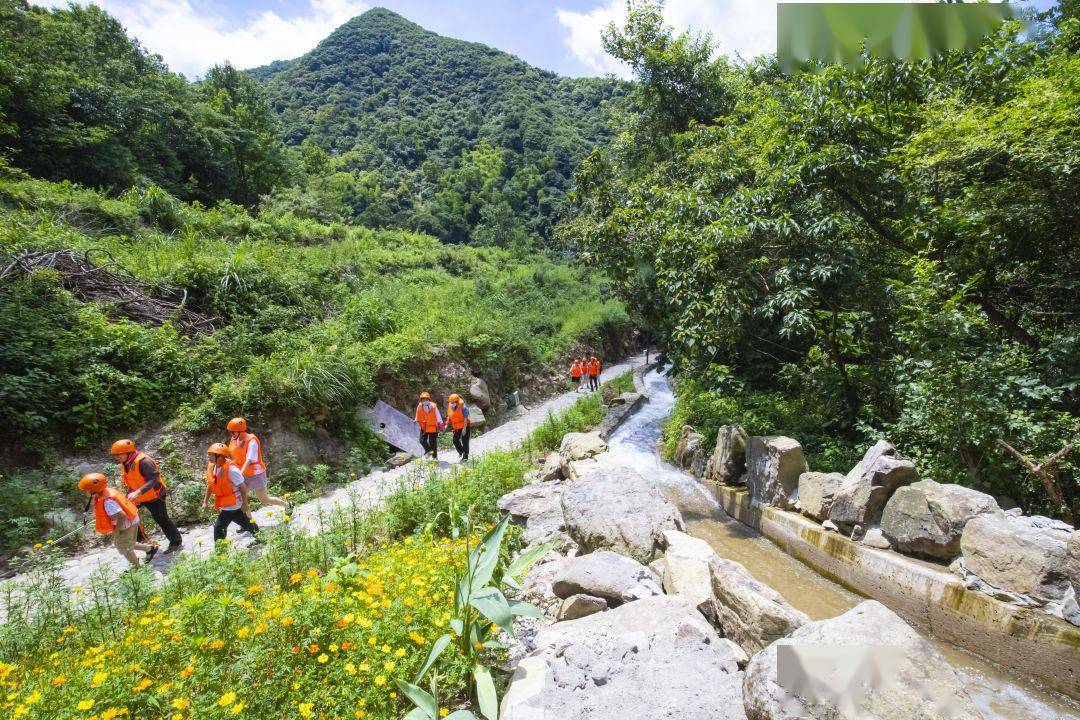 象山龍溪峽谷漂流位於