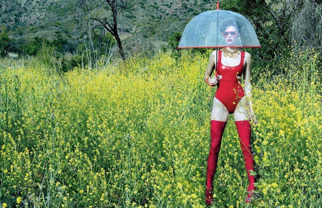 sweeneyjulia fox经典乳胶造型银幕图鉴不只有猫女经典的乳胶造型不仅