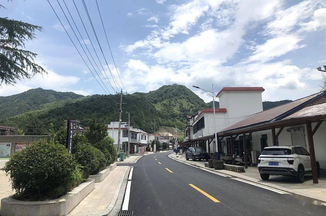 榔桥镇乌溪村:道路改造优环境 乡村品质大提升_黄路_群众_柏油路