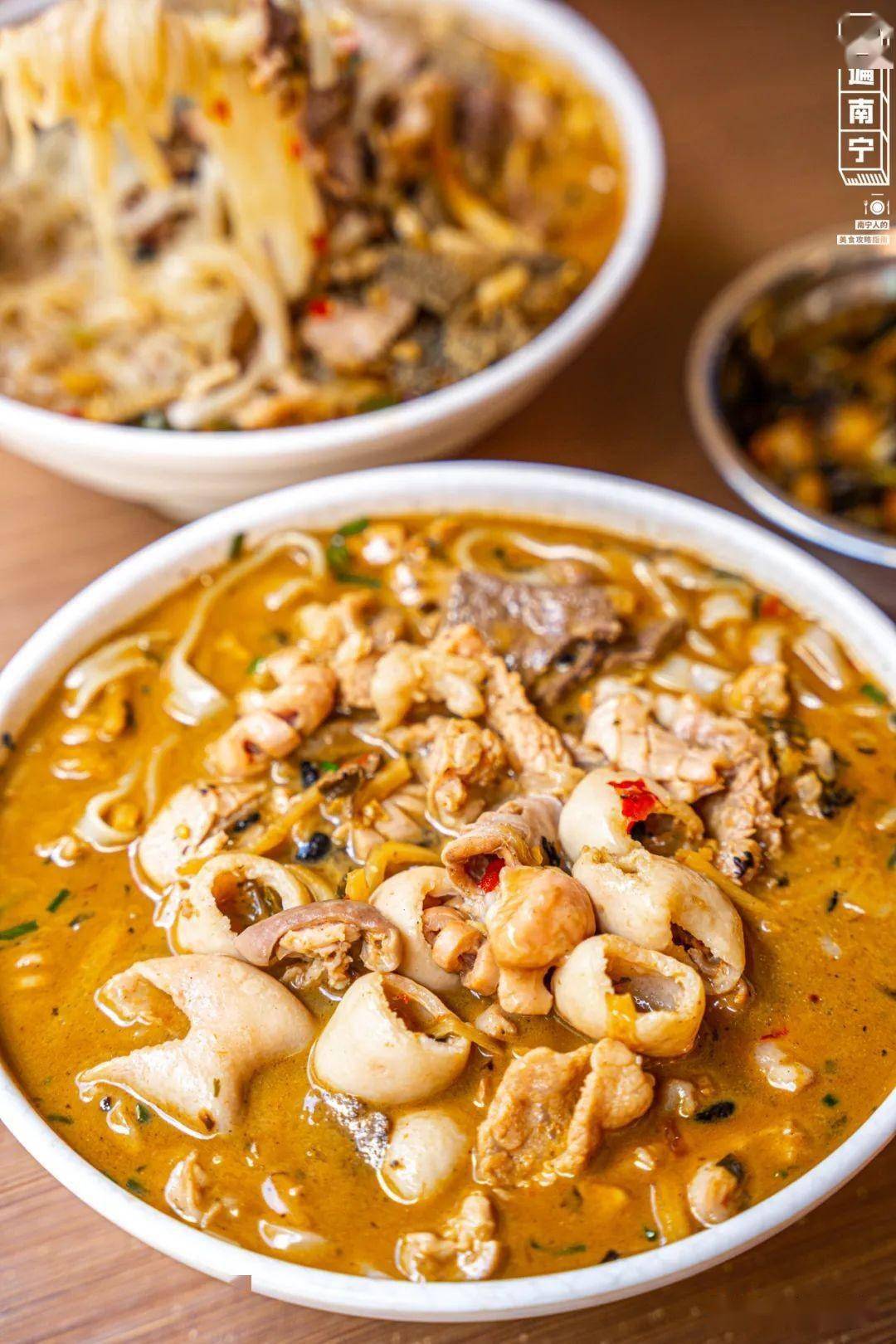 大众搜不到的粉店我们花了150块吃老友牛杂