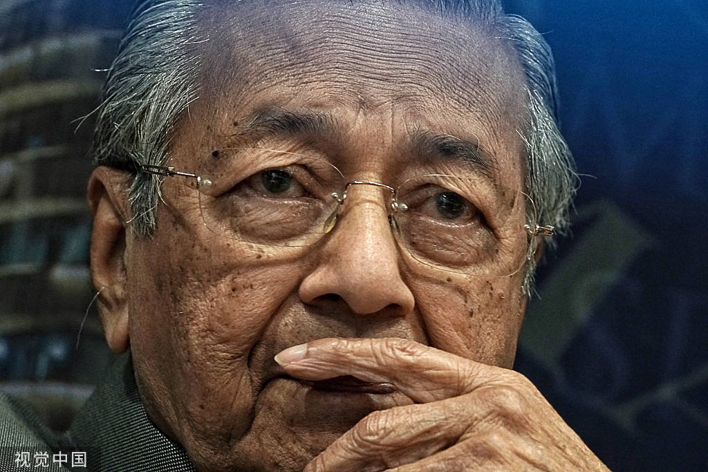 老骥伏枥!97岁的马哈蒂尔组新政团参与下届马来西亚大选