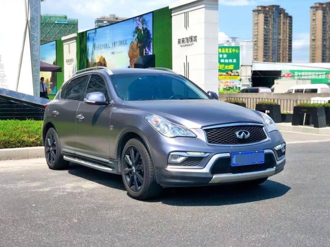 2017年英菲尼迪qx50排量25车况极品