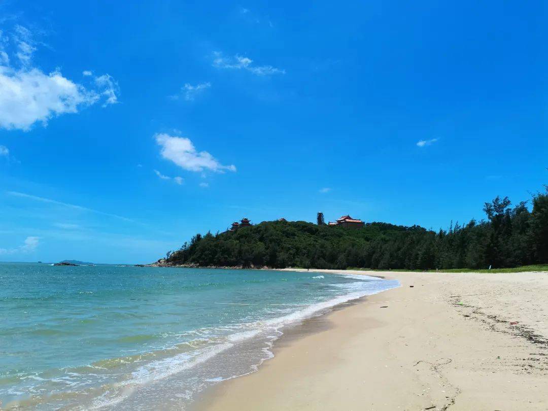 住五星恩平逸豪酒店,游无边江景泳池,品海鲜自助餐,飞龙寺,珍珠湾沙滩