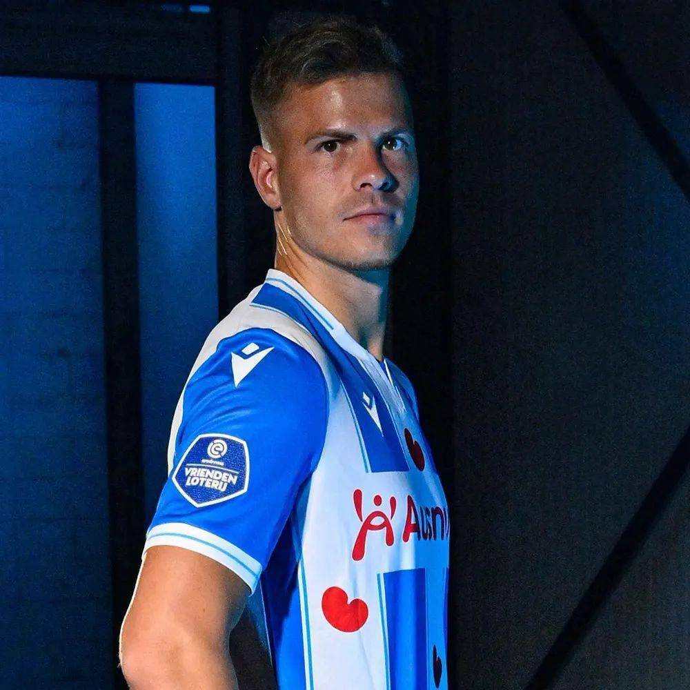 macron发布海伦芬202223赛季主场球衣