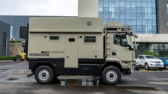 12 武汉室内房车展:诺马迪森穿越者e-Ⅱ 霸气又务实 升顶空间配有独立