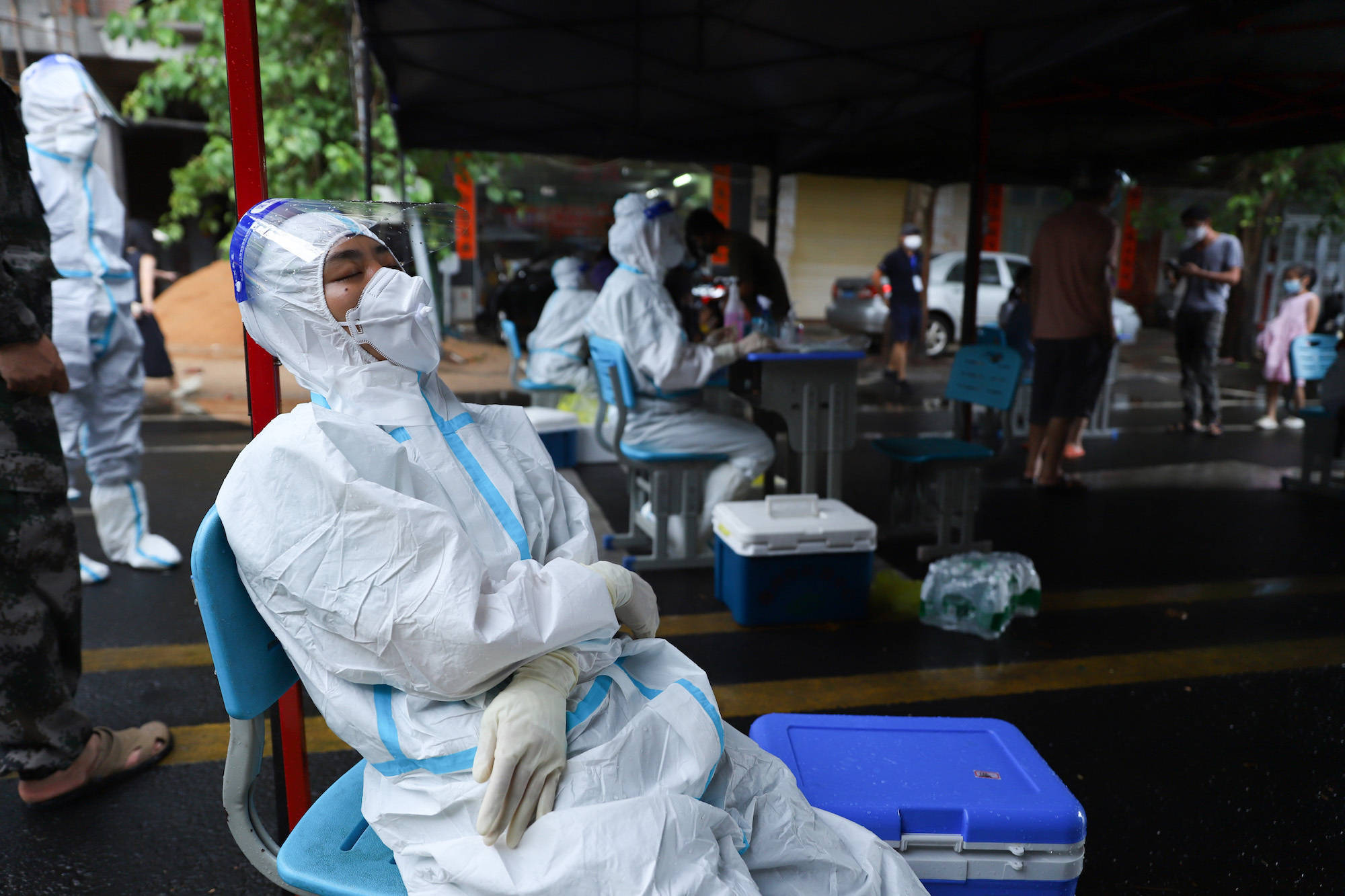 【组图】海南儋州:同心抗疫 微光成炬_防疫_工作_核酸