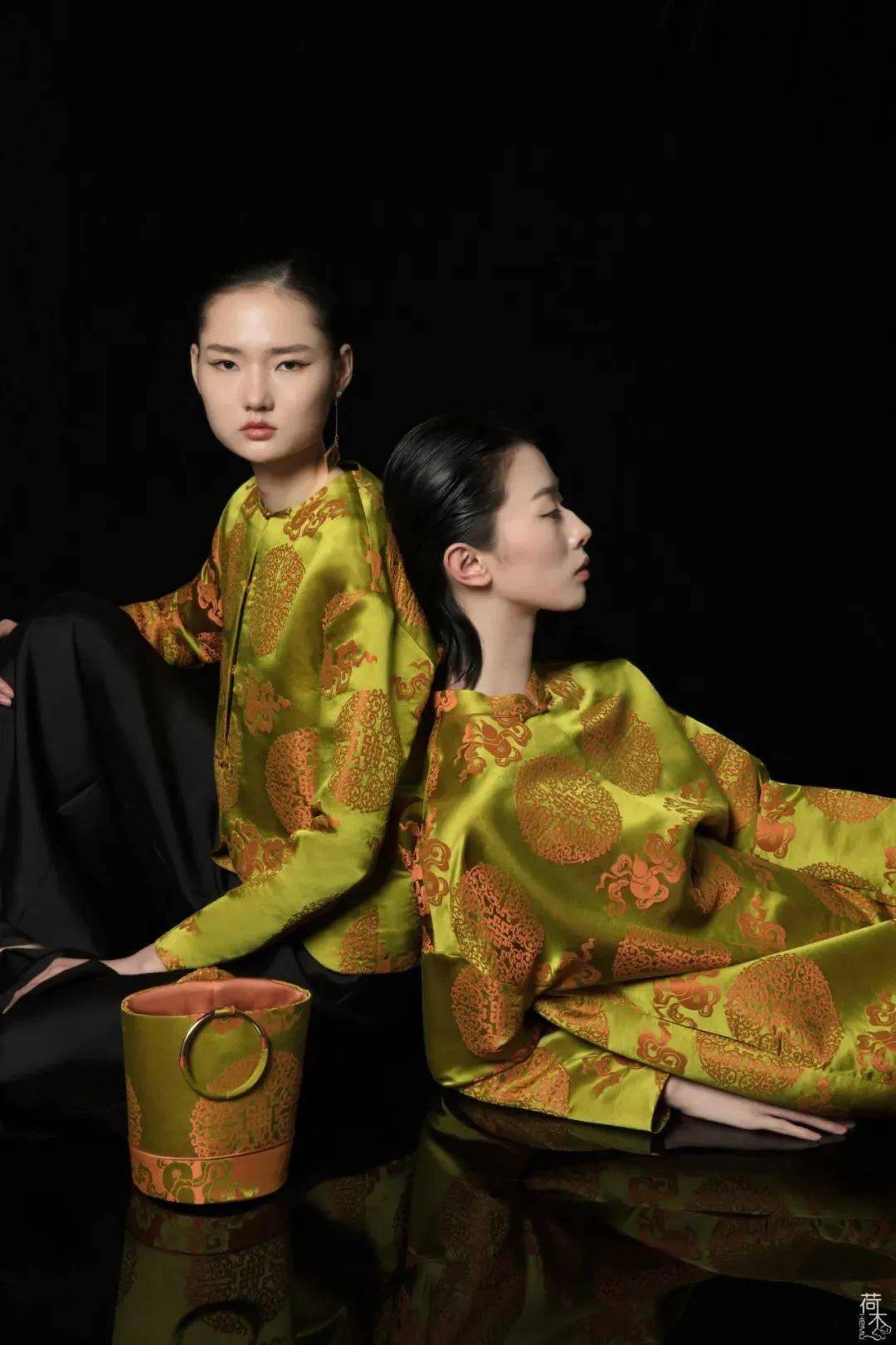 "水墨宇宙" 的视觉盛宴,让世界看见东方服饰之美_中国_泰祥洲_霓裳