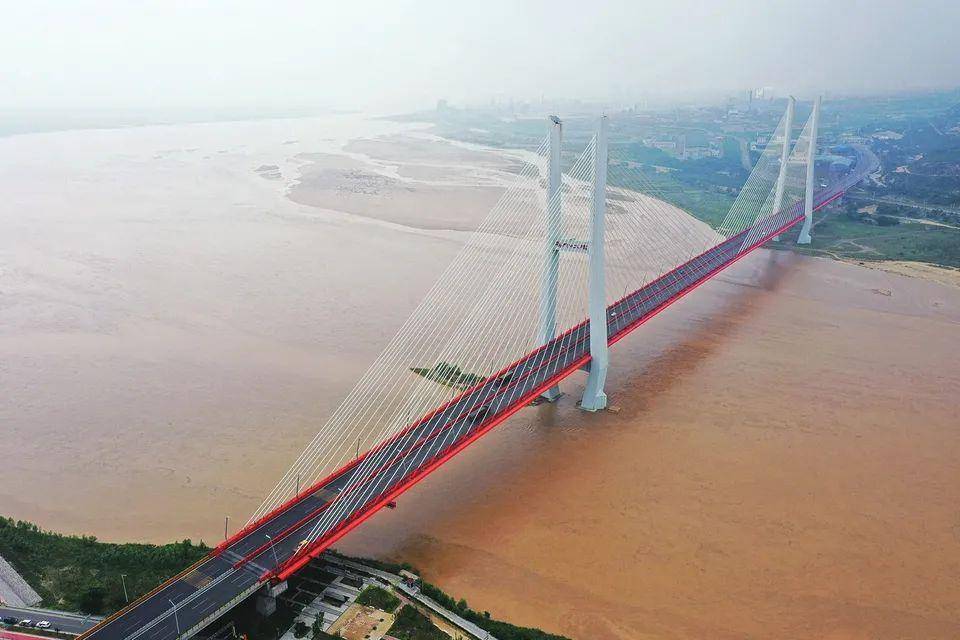 山西这座新修的黄河大桥，被称作“三晋第一桥”