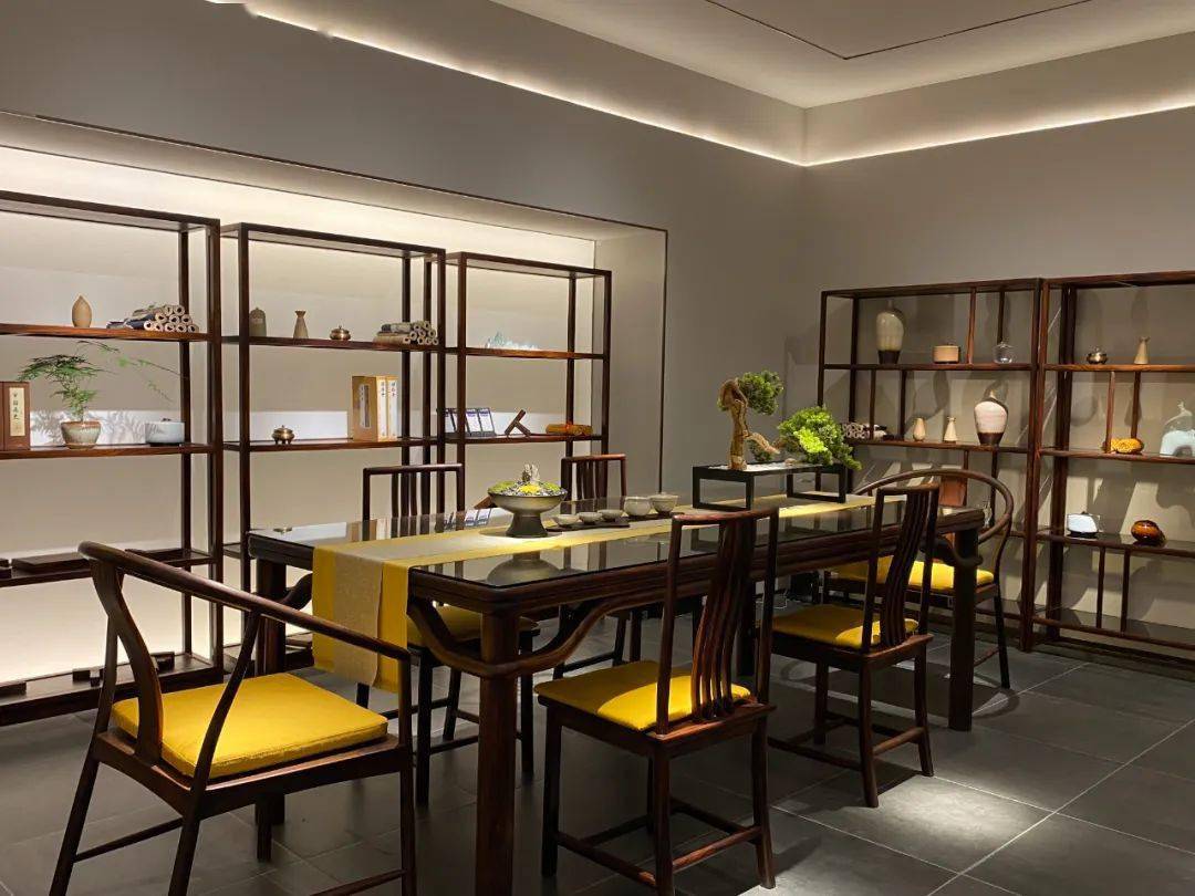 荣麟·京瓷 — 京绣风雅,扇上生花_家具_传统_艺术