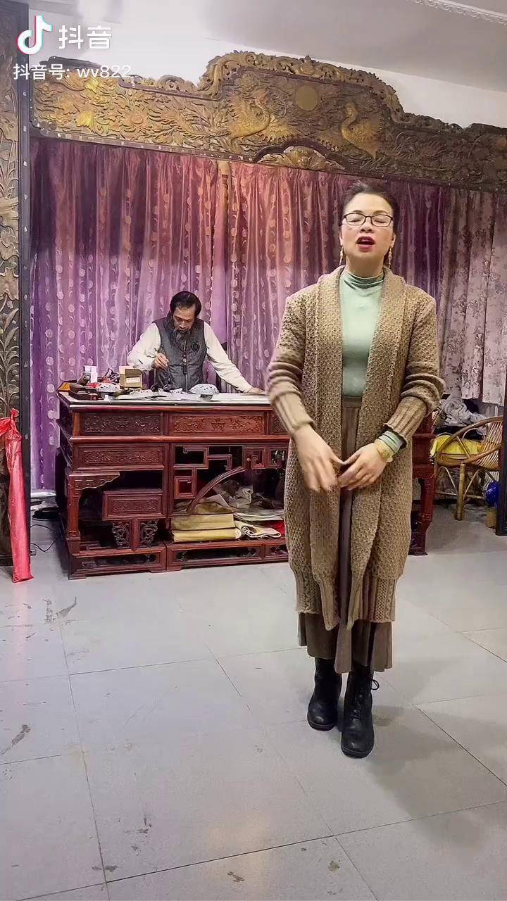 今日做客著名画家胡桂林工作室国画艺术 古玩欣赏 现场作画 马上开播