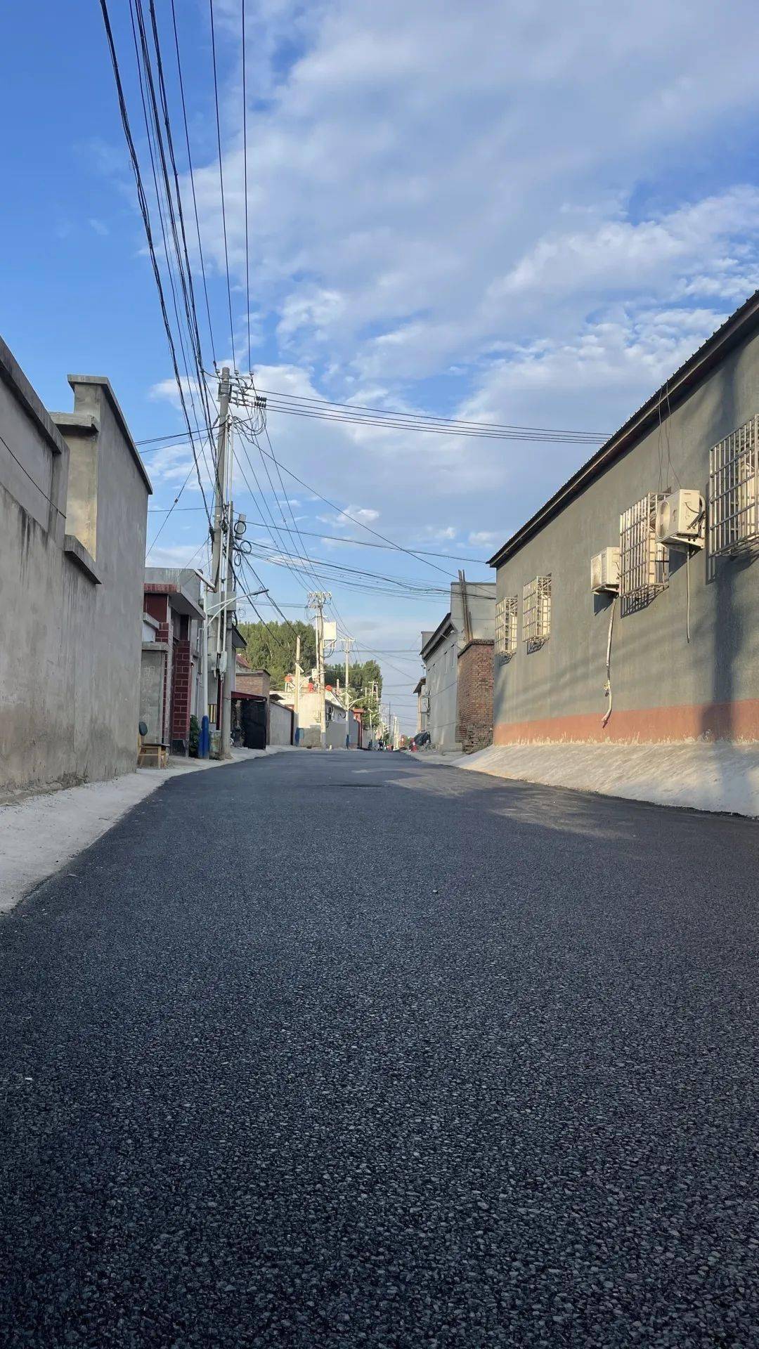 为深入推进全国文明城区创建工作,窦店镇持续以群众所需为出发点,着力