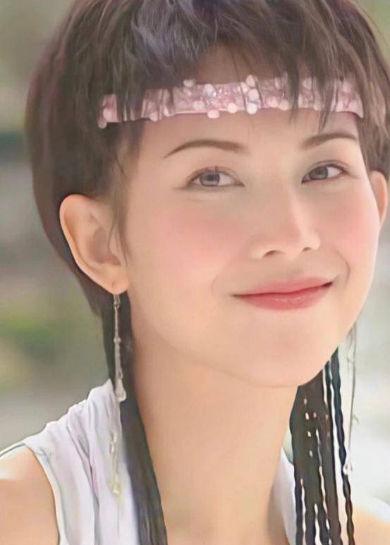 内雨没有编剧,水月洞天要翻拍了,谁能挑战蔡少芬和陈法蓉的美貌?