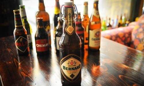 捷克传承千年的啤酒文化_酿造_地区_伯纳德