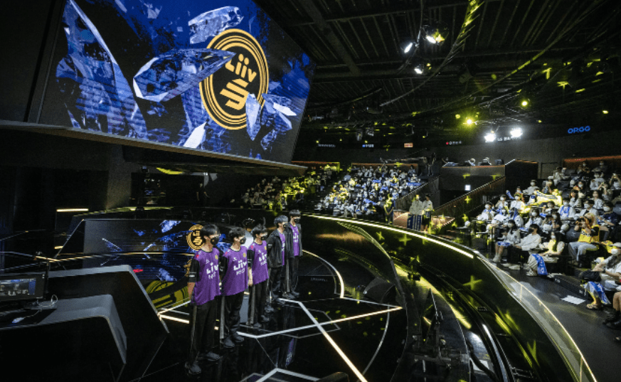 英雄联盟:prince认为尼菈是全能型英雄,对厄斐琉斯十分自信_比赛