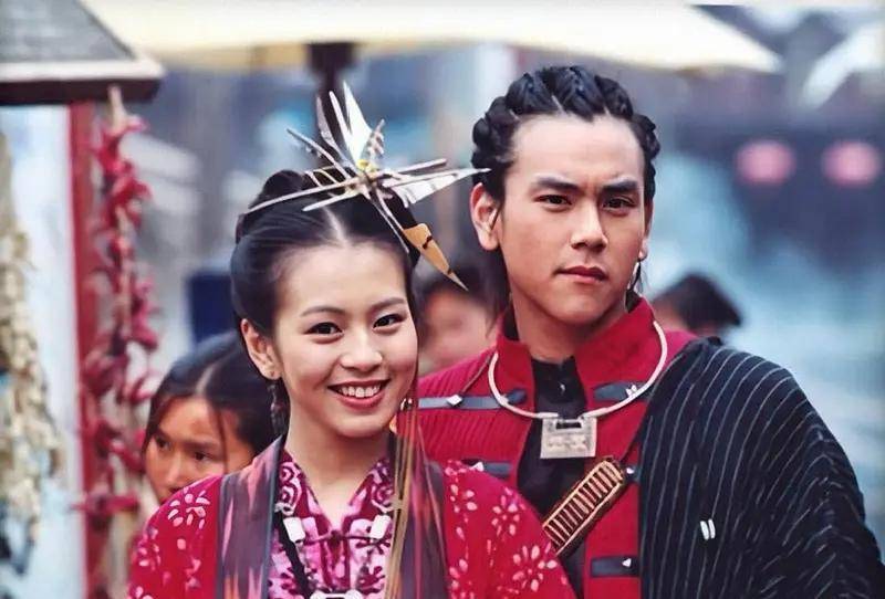 刘品言天心_天心刘品言罕同框长相相似气质却大不同(一个时尚一个少女