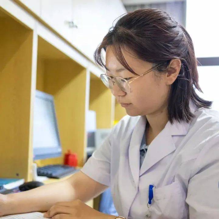 第一个医师节,丽水这位90后女医生这样过_王子_病人_工作