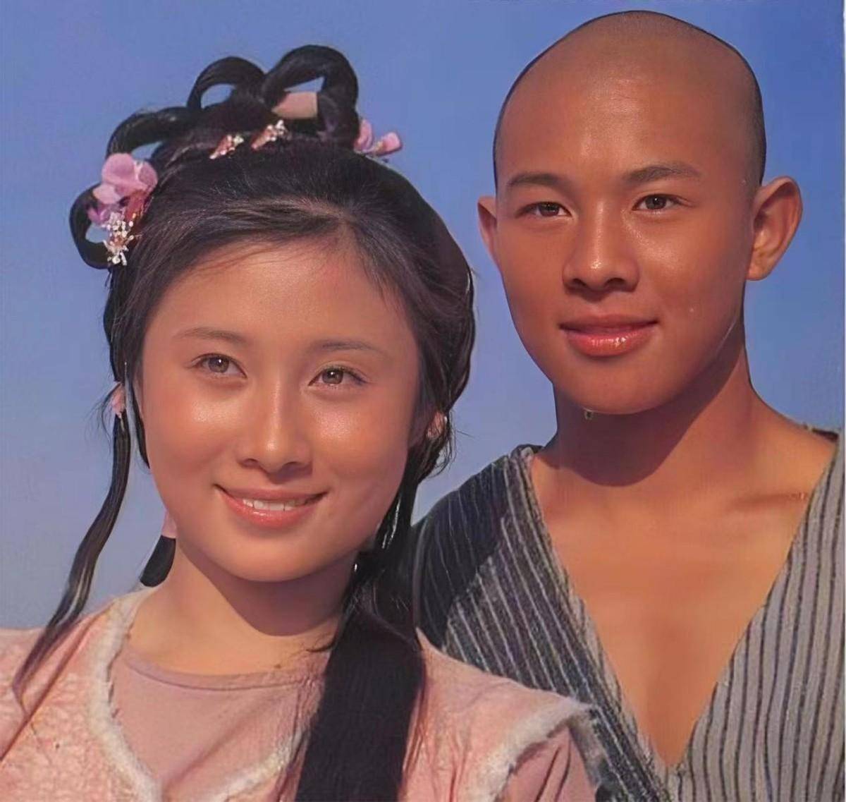 《少林寺》走红后,李连杰成了功夫巨星,牧羊女丁岚去哪里了?