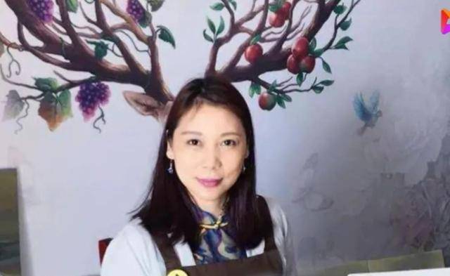 劳荣枝年轻时大方知性,为啥看上比她大10岁的无业游民法子英呢?