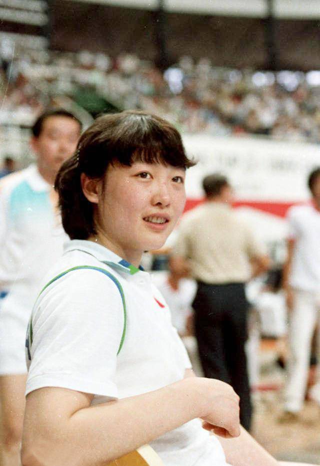 薇:曾经是歌手安东的嫂子,老公是她坚强的后盾_李凌薇_李凌伟_教练