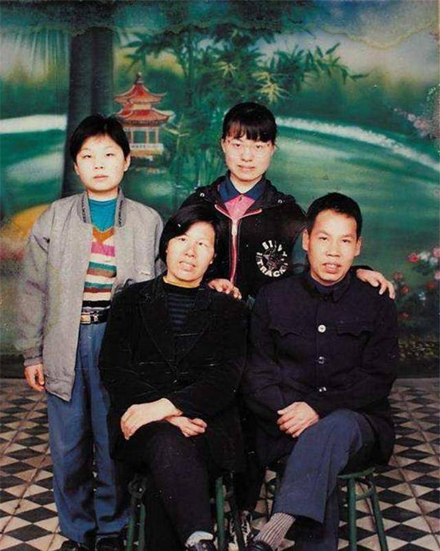 北大薄命才女:《卖米》轰动文坛,24岁白血病辞世,撒贝宁致悼词_张培祥