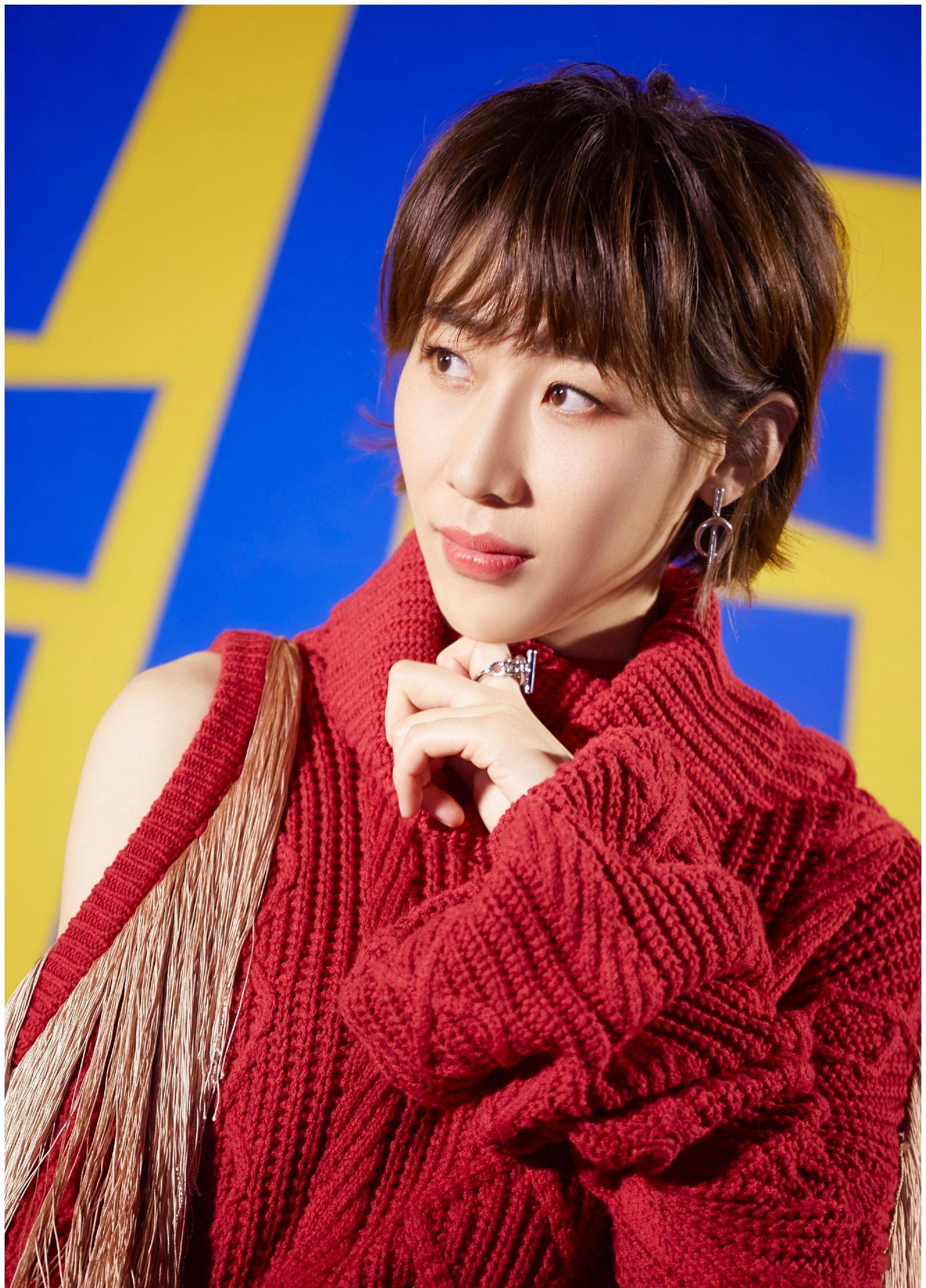 曾因外貌被很多剧组拒绝,今获华鼎奖最佳女主,黑白