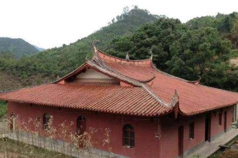 福州一寺庙，环境清幽，曾经才子王用文在此隐居，如今却鲜为人知