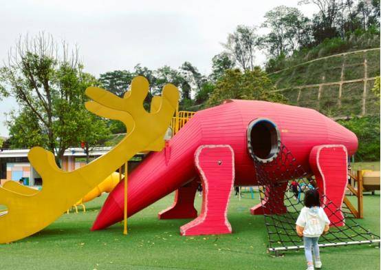 大小朋友都能玩的江门儿童公园，玩乐设施多到无法想象，快来探索