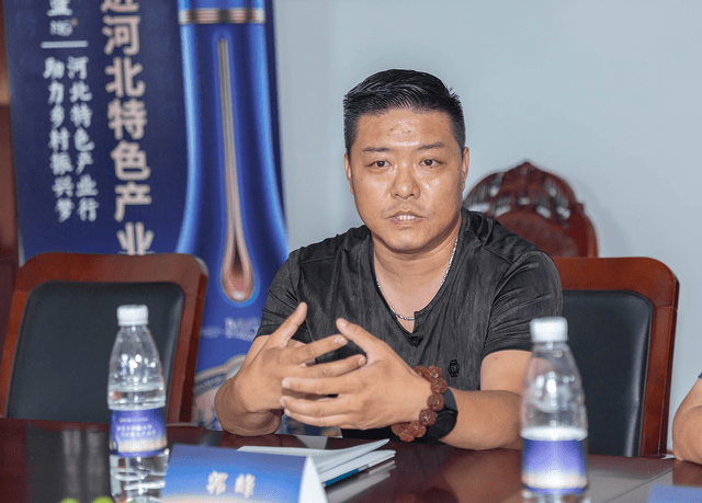 洋河股份河北事业部邯郸市区分公司经理谢敏杰发言,他表示作为本次