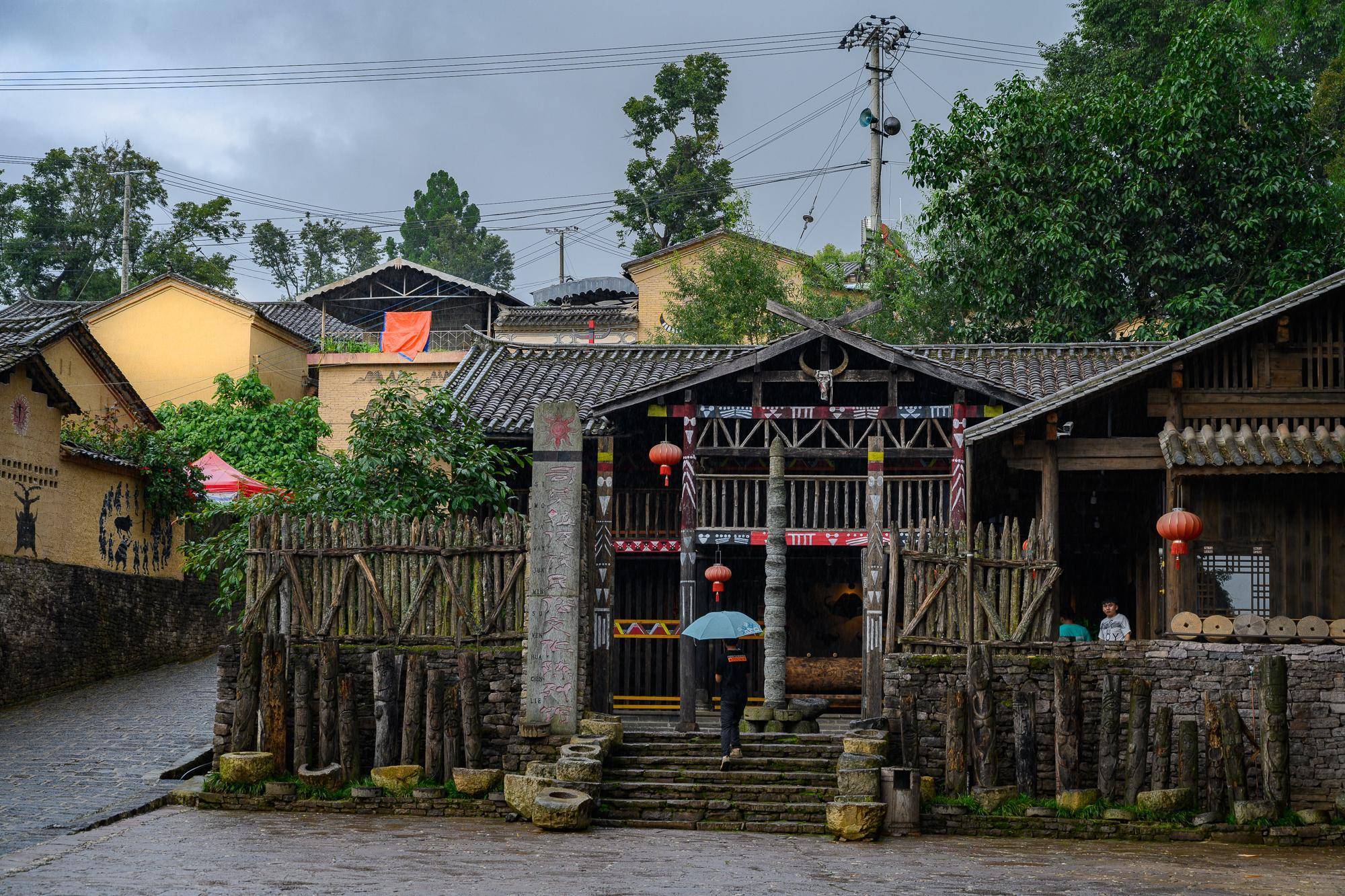 云南腾冲司莫拉佤族村 幸福的乡野田园