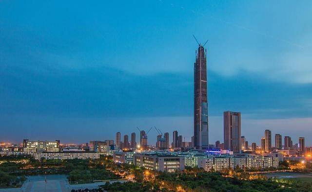 中国第5座超过500米的摩天大楼——高银金融117大厦