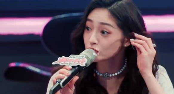 当韩红对周洁琼说出"阴险"二字,不毒舌成笑话_舞台_鲜肉_网友