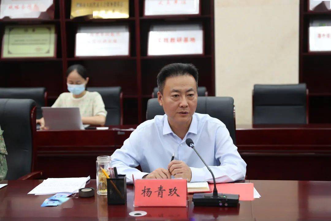 杨青玖,李本涛表示,濮阳市军地将逐条制定贯彻措施,逐项抓好落地落实