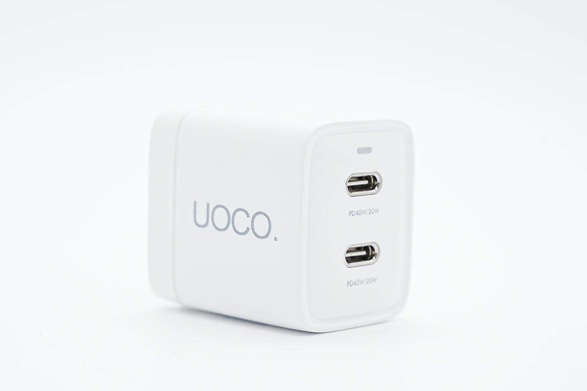 UOCO. 40W双口充电器：内置氮化镓器件 小巧便携