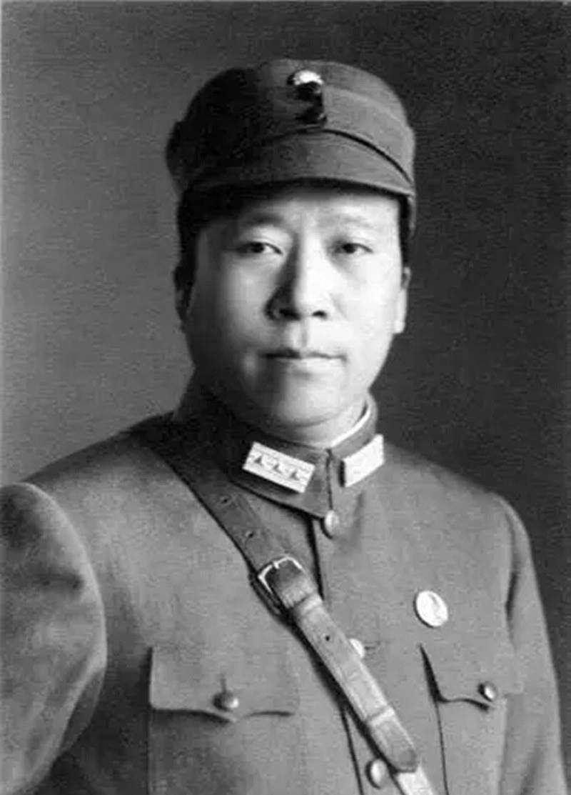 蒋介石在败退之际将杨虎城将军,他和谢葆真的两个孩子,秘书一家全部