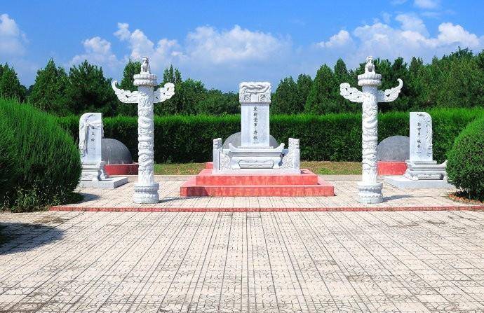 因嫁给末代皇帝,死后直接葬入八宝山_李淑贤_溥仪_生活