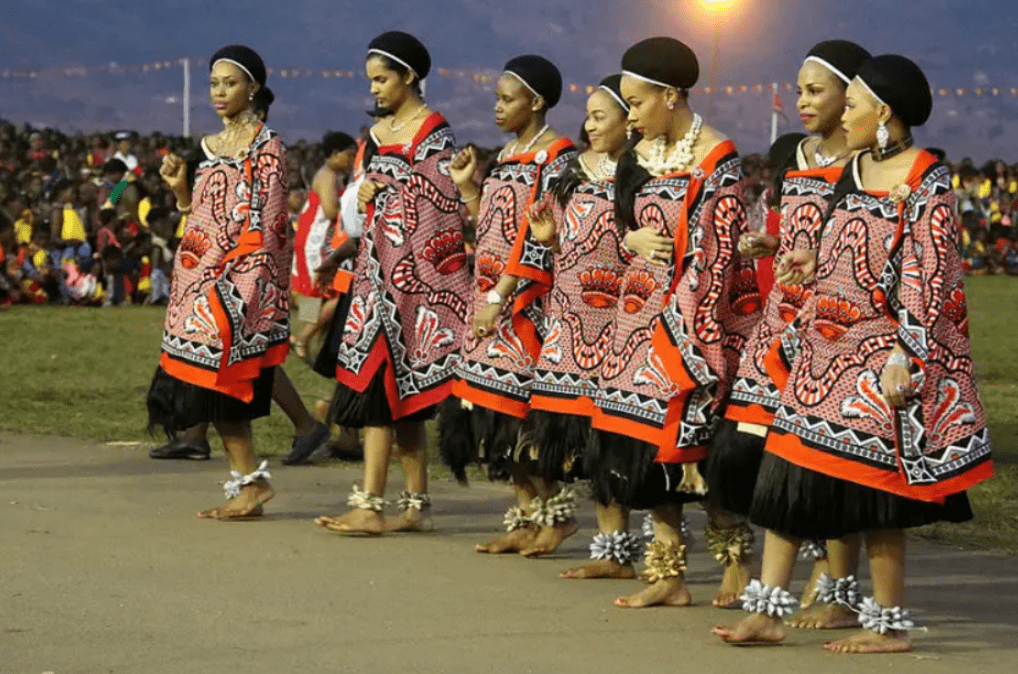 发动全国少女裸跳选妃,国家随时会被艾滋病灭国_斯威士兰_索布扎_南非