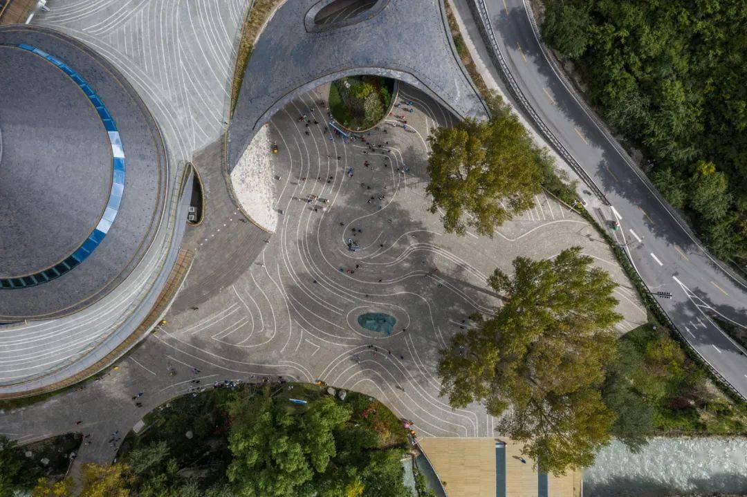 【uas】理事快讯丨清华院朱育帆团队:九寨沟景区沟口立体式游客服务