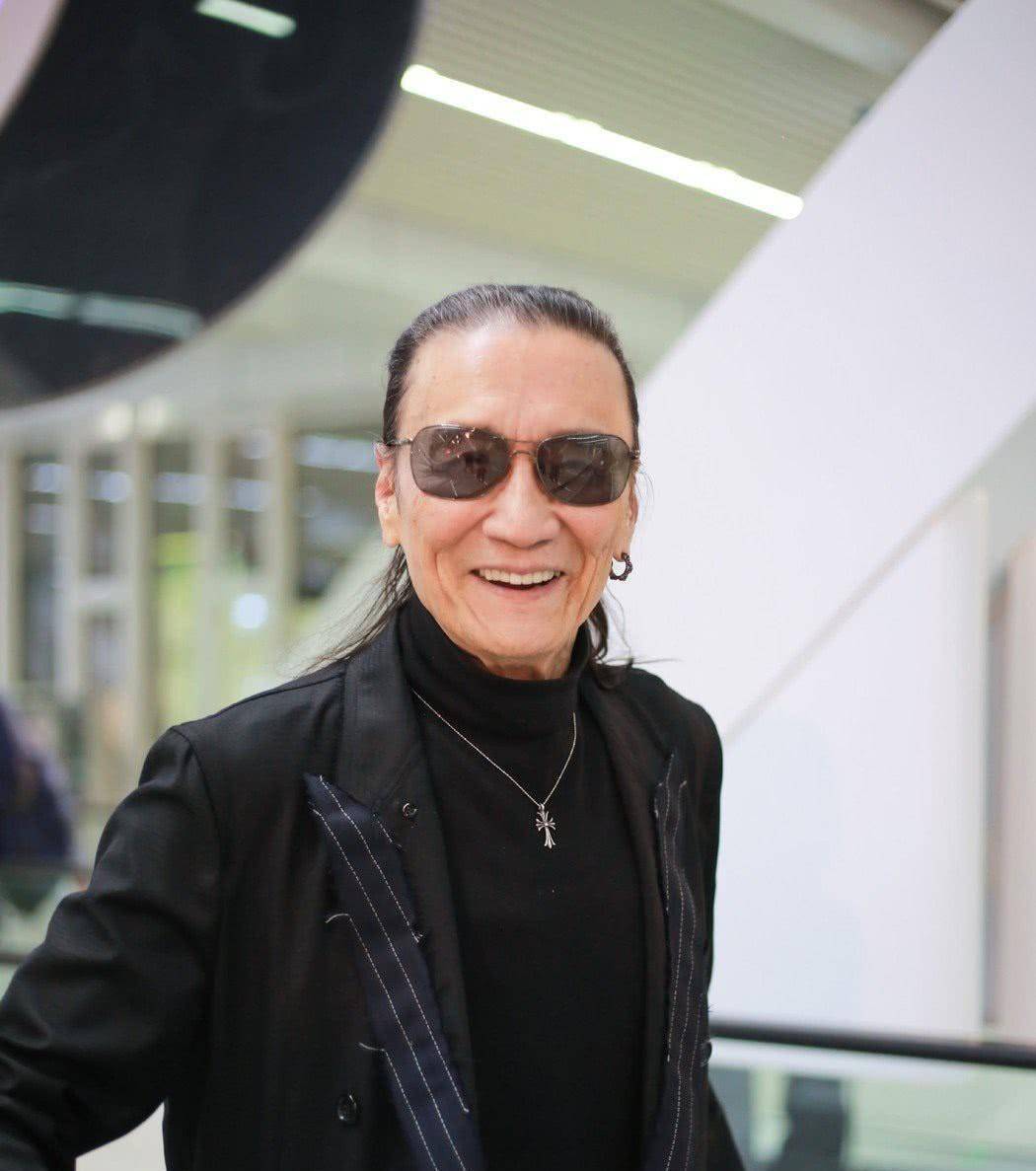 狄波拉的改命史,流连于谢贤,何鸿燊之间的弃婴,没你想的那么简单_香港