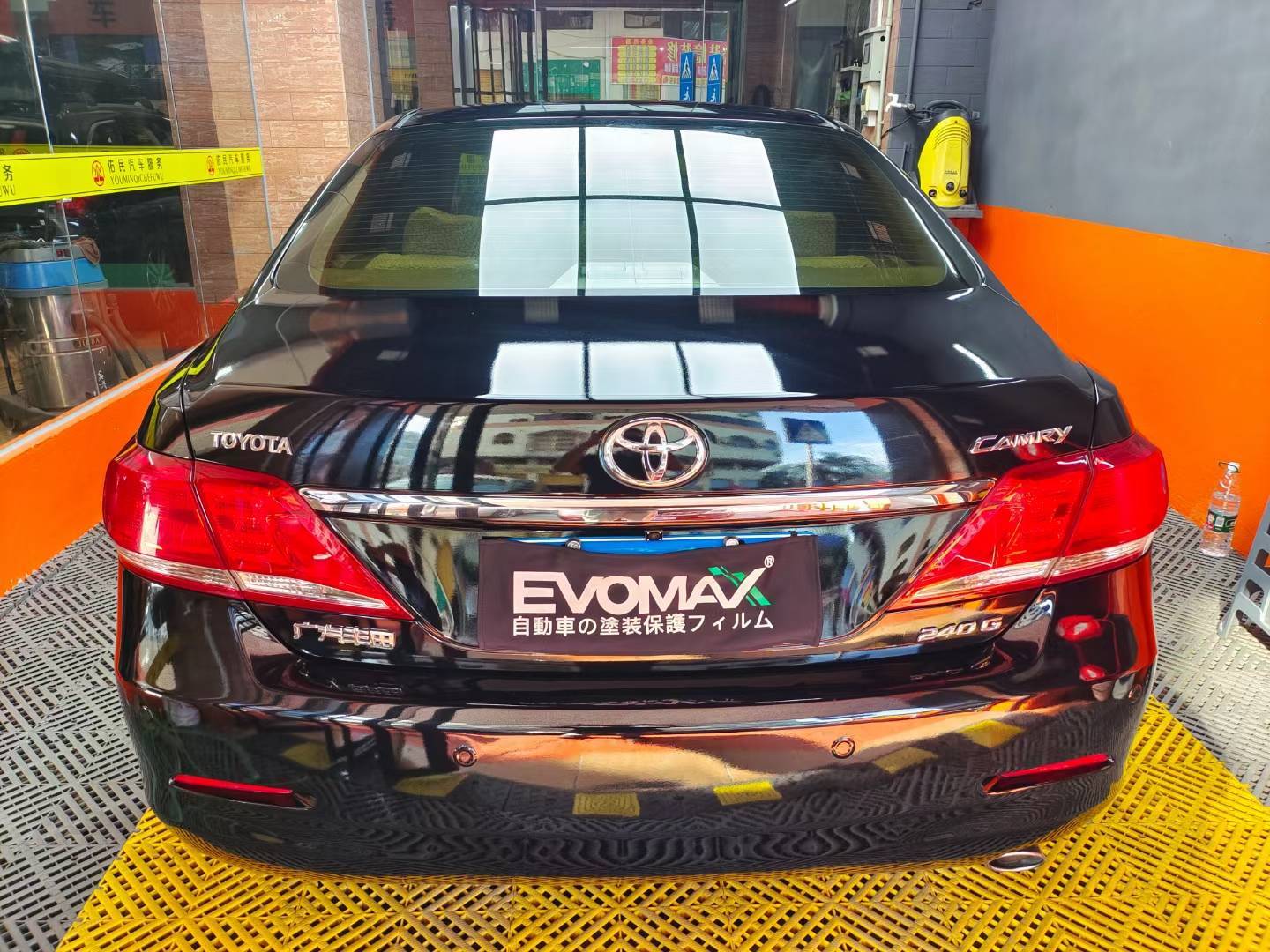 凯美瑞易玛改色膜钢琴黑,优雅大气_案例_凯美瑞易玛_钢琴