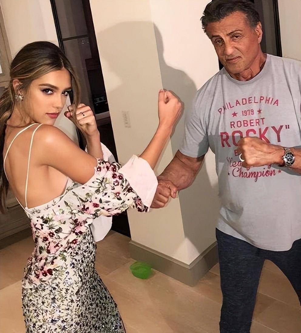 史泰龙被曝婚变,三个女儿这么漂亮,他都76岁了还不老实?