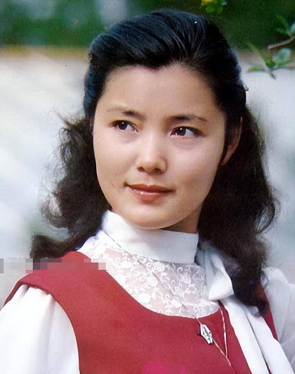 80年代演员姜黎黎图片图片