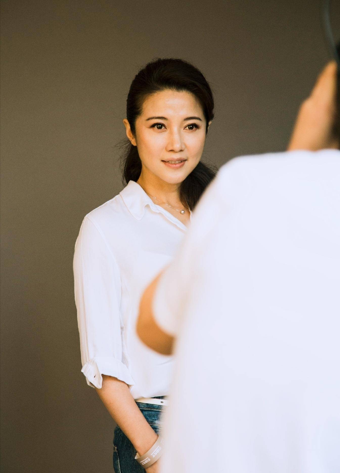 播出25年,女一号出国自断星路,女二号成为慈善明星_杨潞_电影_颜丙燕