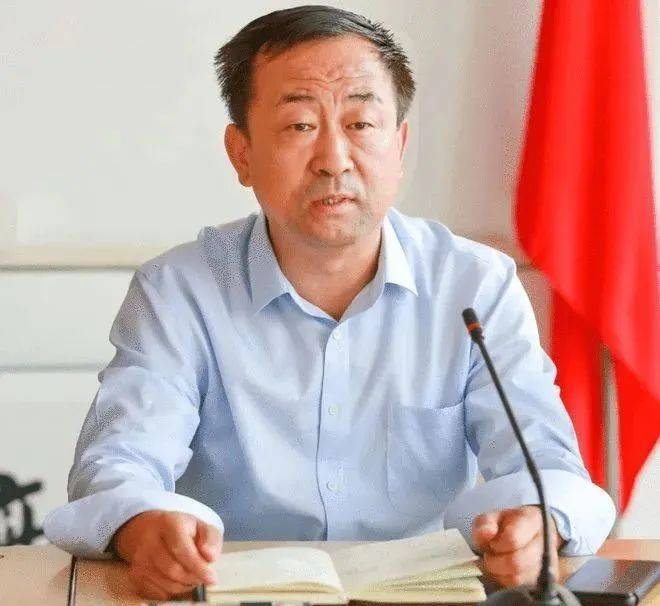 原平实验中学校长图片