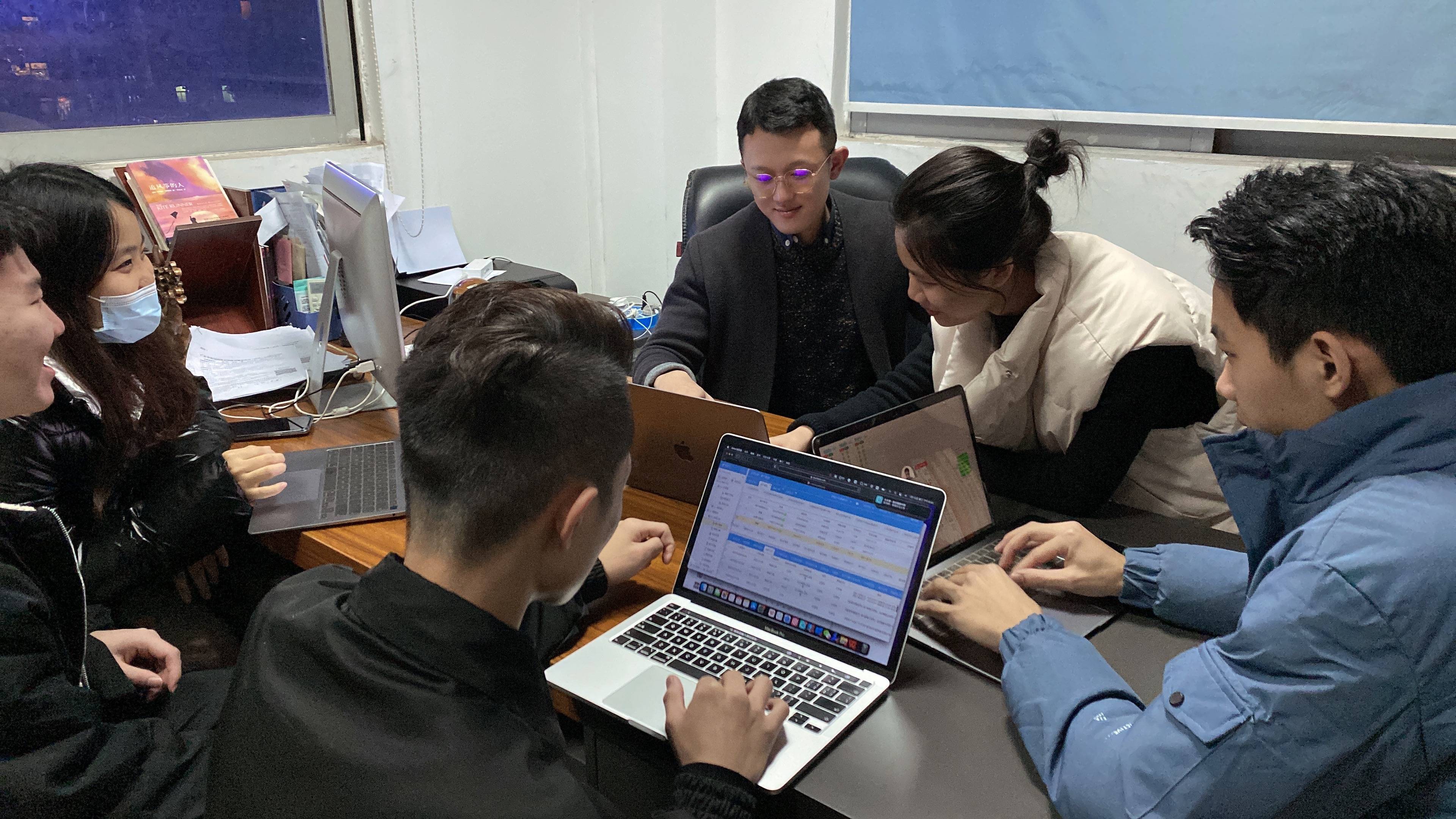时尚护肤达人钟宏杰老师:倾心打造精致女人_女性_生活_护理