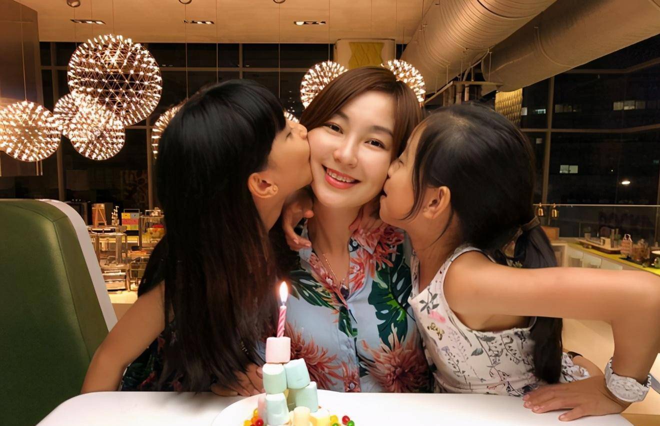 陈秀丽_刘杰克_女儿