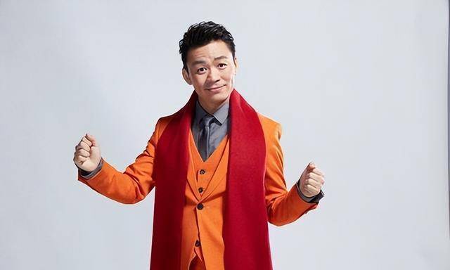 王宝强曝近照气质大变,40岁资产雄厚,携女友开大奔生活滋润_马蓉_房产