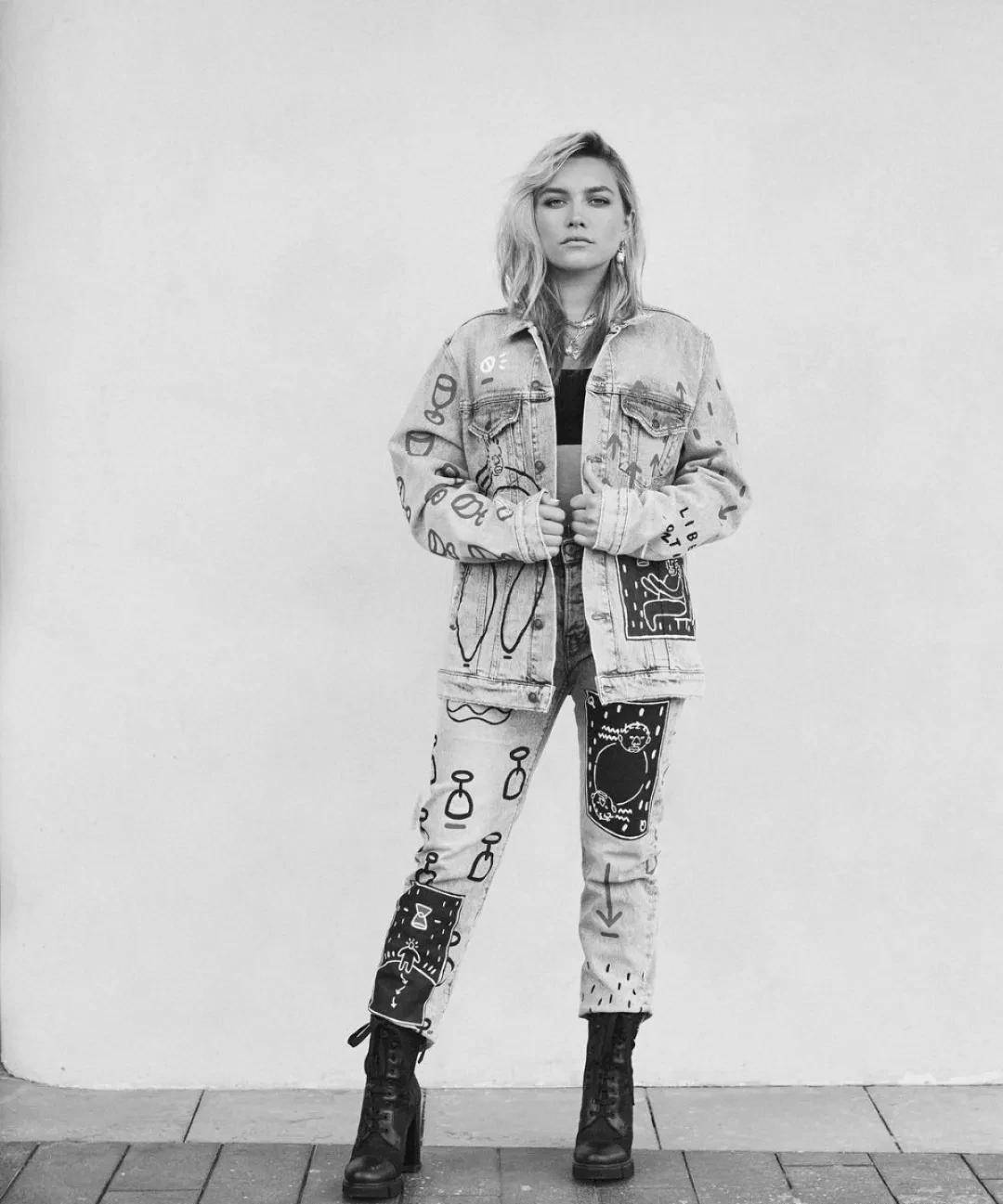 迪奥大秀看秀造型:和超模卡拉·迪瓦伊合影,萌萌身高差:路易威登大秀