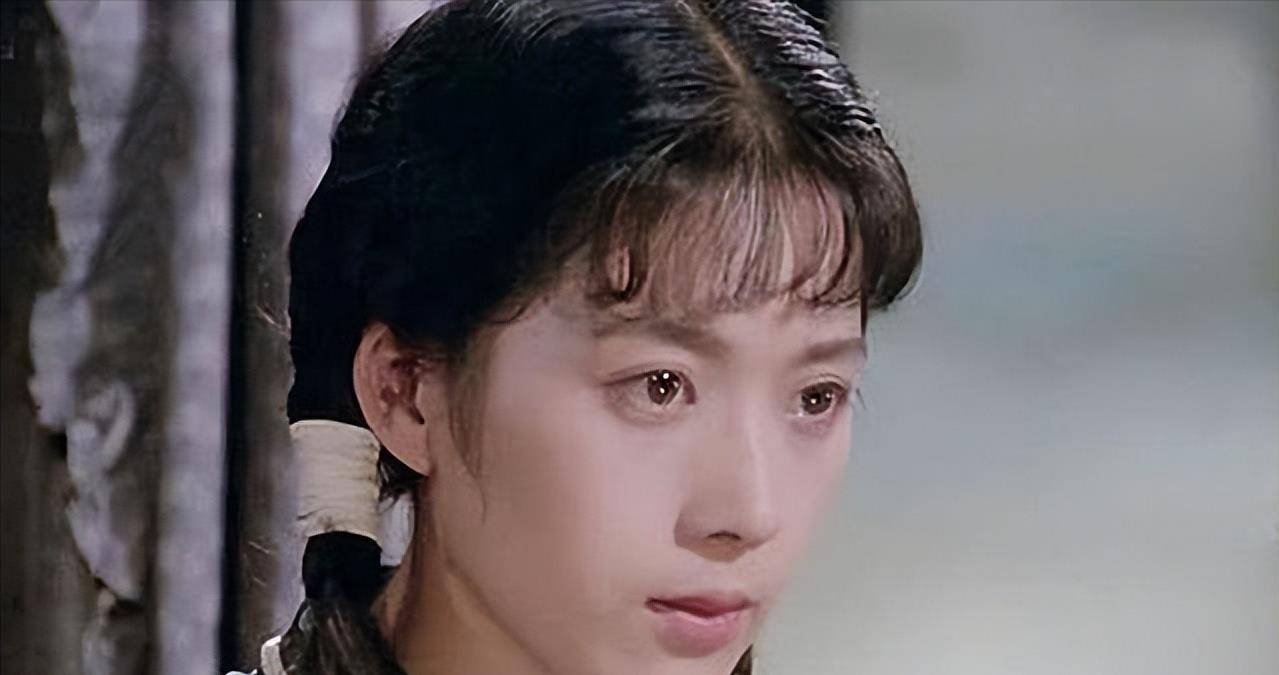 80年代第一美女龚雪,当年因"流氓案"被迫退圈,现在怎么样了?